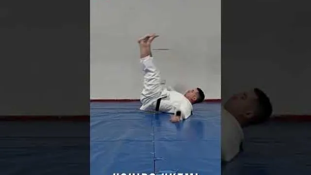 Caída hacia atrás (ushiro ukemi) — demostración